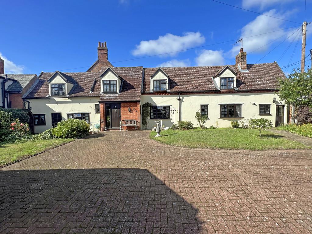 Nacton Road, Ipswich IP10 3 bed cottage for sale £550,000