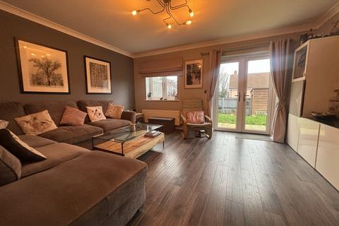 30 Brick Drive, Great Blakenham, Ipswich, IP6 0GJ