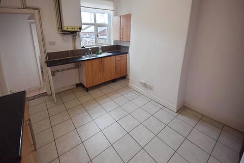 2 bedroom terraced house to rent, Smith Child Street, Tunstall