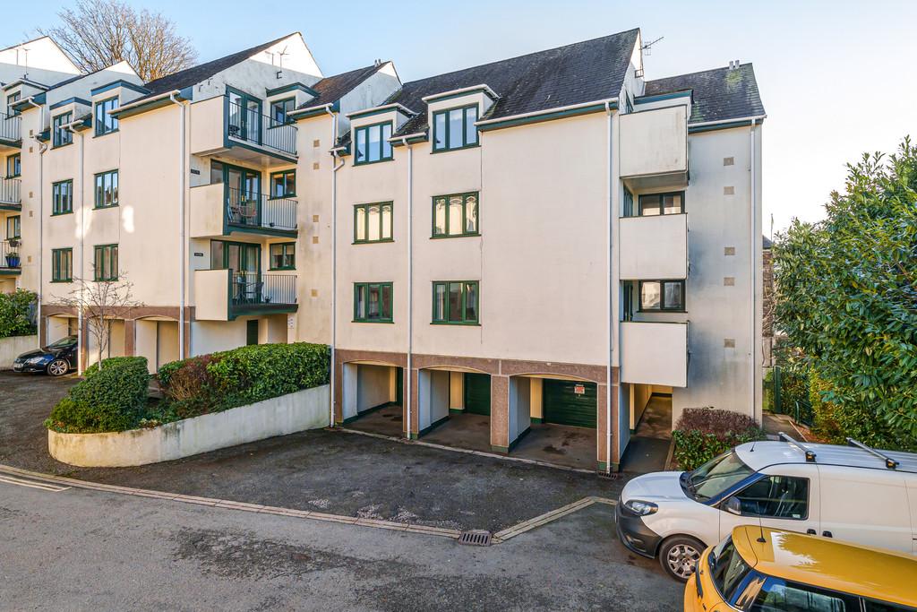 18 Quarry Rigg, Bowness On Windermere, LA23 3DT 2 bed apartment for sale £275,000