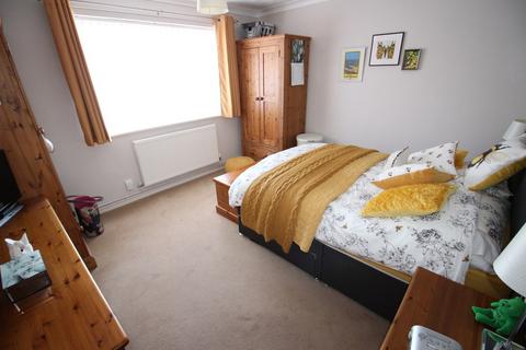29 Broxburn Road, Warminster, BA12 8EY