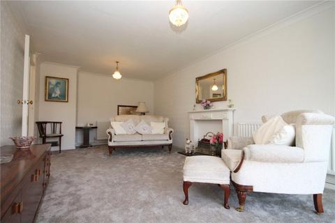 25 Royal Drive, Epsom, KT18 5PR