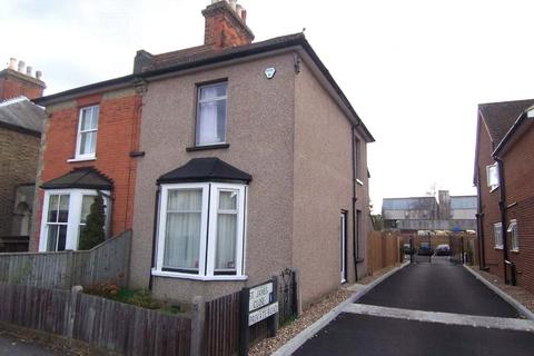 1 bedroom in a house share to rent, Epsom, Surrey KT18