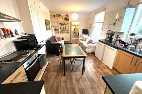 6 bedroom terraced house for sale, Peverell Park Road, Plymouth PL3