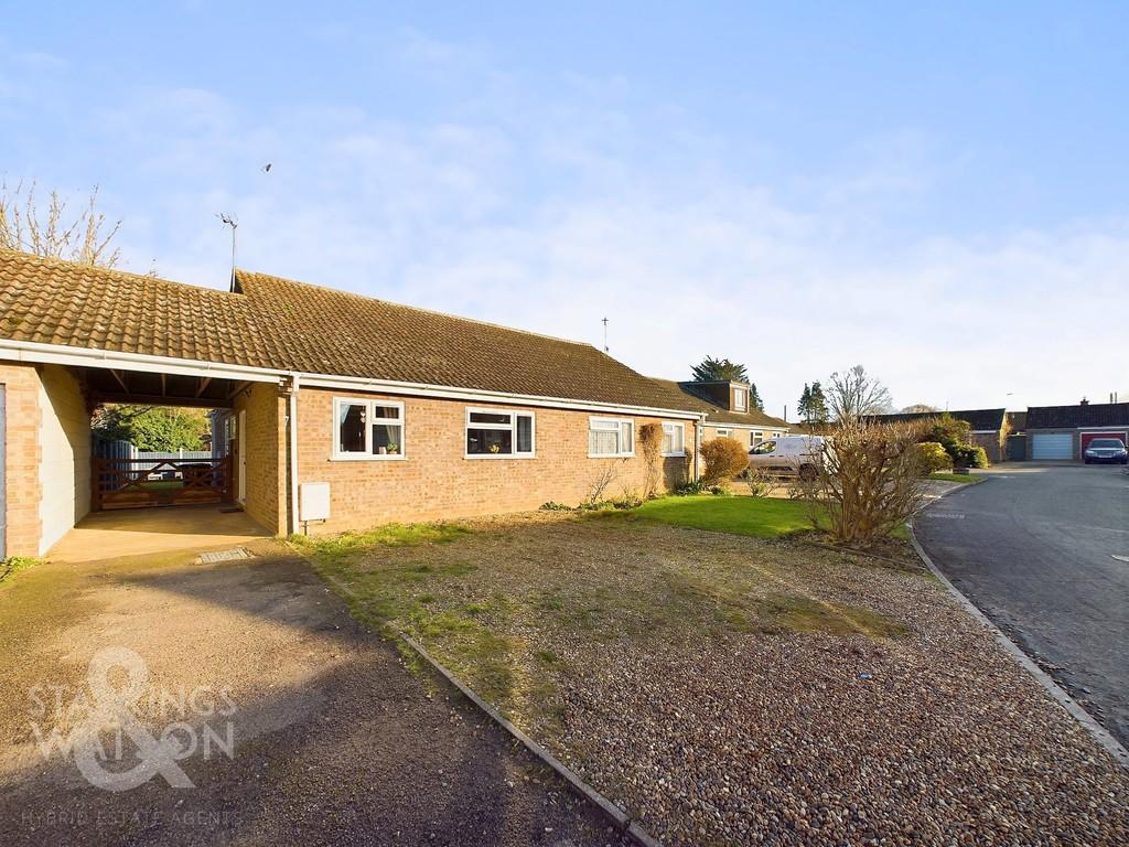 Post Office Close, Lingwood, Norwich 2 bed semidetached bungalow for