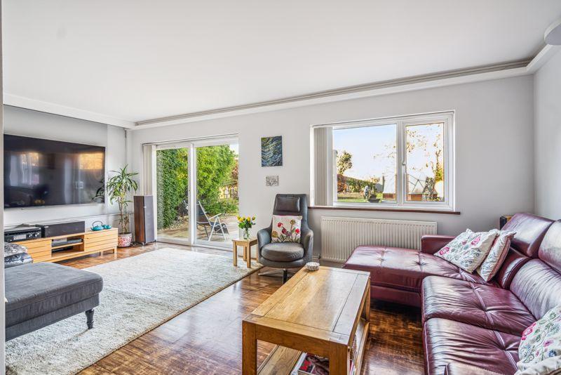 Mayflower Way, Farnham Common 5 bed detached house for sale £1,295,000