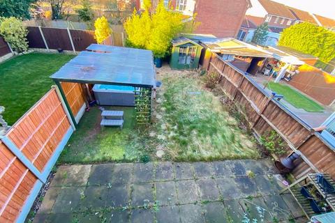 35 Halesworth Road, Wolverhampton, WV9 5PH