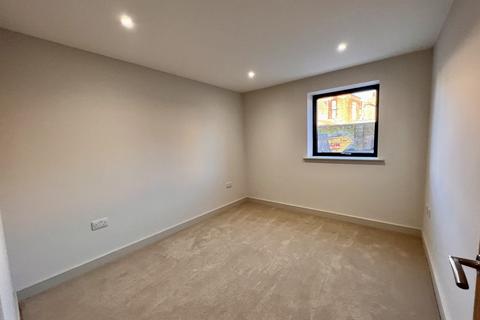 undefined, Mill Gate, Newark