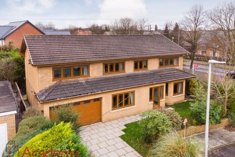 5 bedroom detached house for sale - Farndale, Widnes