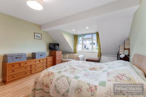 20 Ellenbridge Way, South Croydon, CR2 0EU