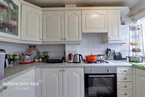 24 Broadway, Finchfield, Wolverhampton, WV3 9HQ