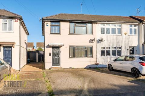 47 Morecambe Close, Hornchurch, RM12 5LT