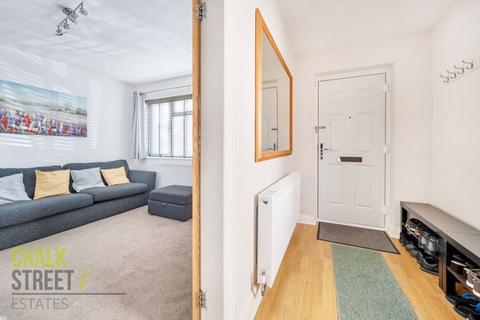 47 Morecambe Close, Hornchurch, RM12 5LT