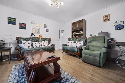 19 Barton Road, Hornchurch, RM12 4AA