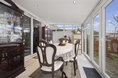 19 Barton Road, Hornchurch, RM12 4AA