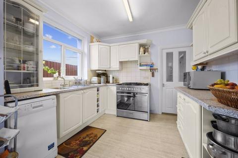 19 Barton Road, Hornchurch, RM12 4AA