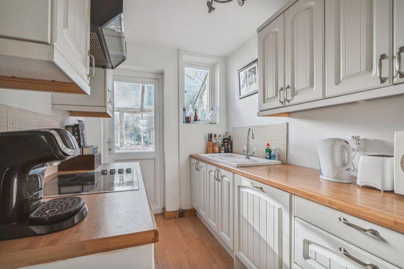 Lane End Road, High HP12 3 bed semidetached house for sale £