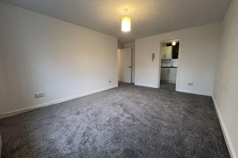 1 bedroom flat to rent, Inverness Court, Cumberland Place, Hither Green London,SE6 1LY