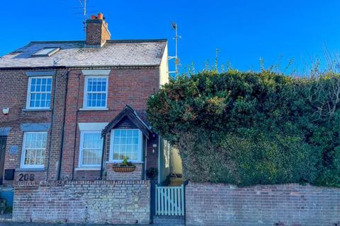 206 Castle Hill Road, Totternhoe, Dunstable, LU6 2BW
