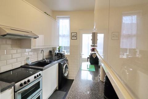 4 bedroom end of terrace house for sale, Darwell Avenue, Manchester M30