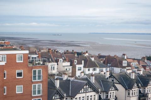 1 bedroom apartment for sale - Grand Drive, Leigh-On-Sea SS9