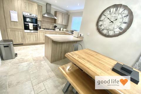 3 Swanmore, Sunderland, SR3 2FN