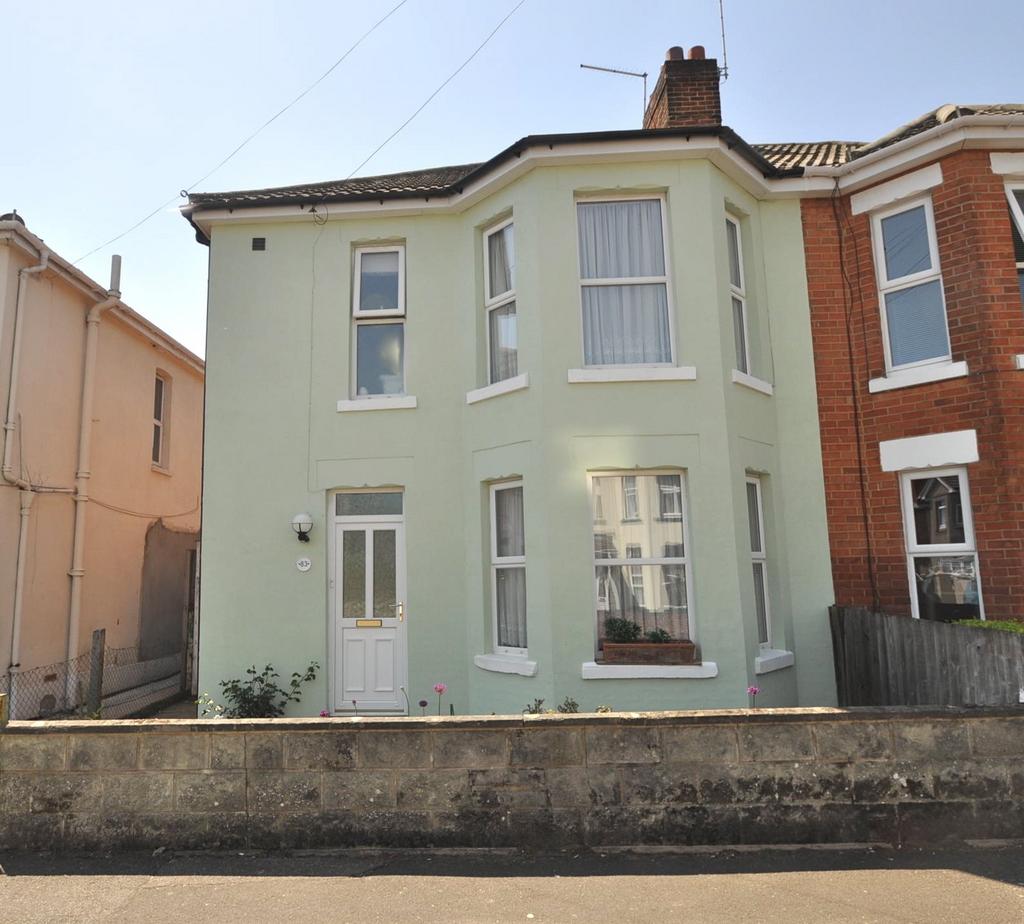 Shelbourne Road, Charminster, Bournemouth 3 bed house to rent £1,600
