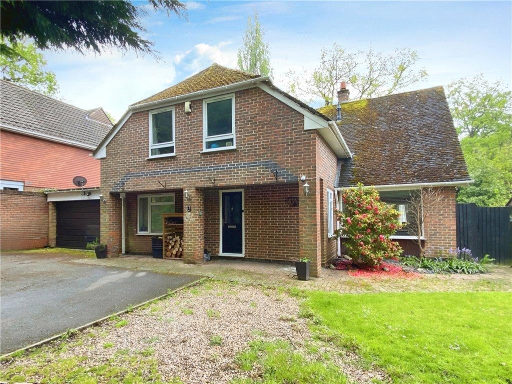 Edgcumbe Park Drive, Crowthorne... 4 bed detached house £700,000