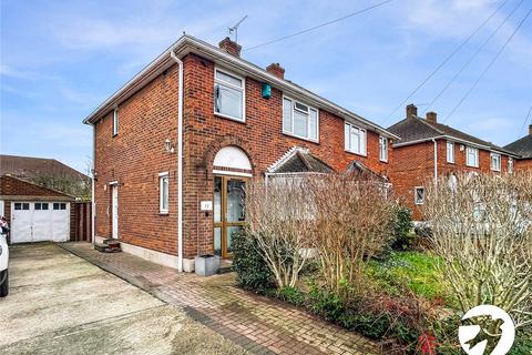 12 Meadow Way, Dartford, DA2 6AB
