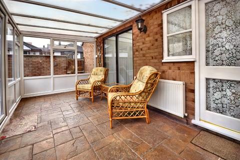 2 bedroom bungalow for sale, Springfield Grange, Wakefield, West Yorkshire