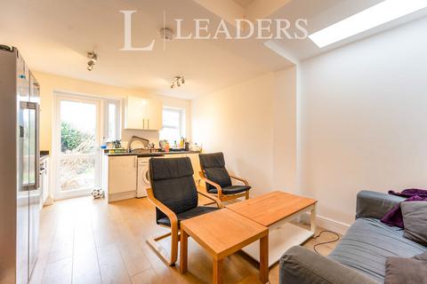 5 bedroom terraced house to rent, Francis Avenue, Southsea