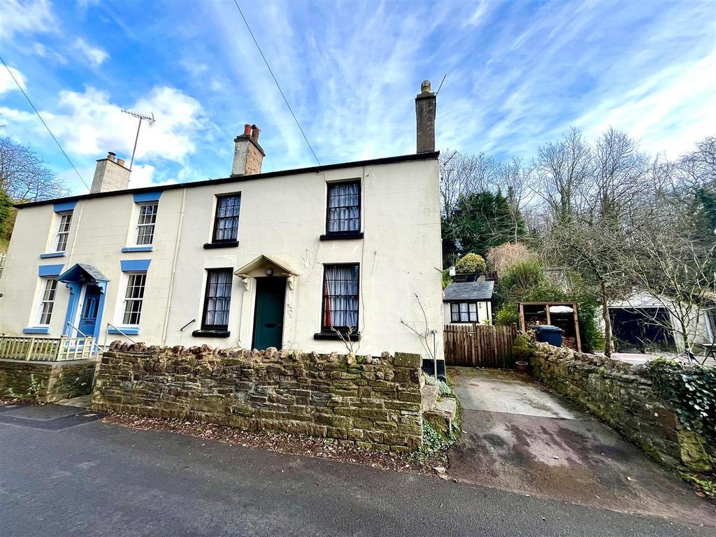 Newland Street, Coleford GL16 2 bed cottage for sale £299,950