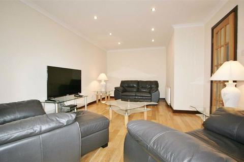 26 Antonine Gate, Allandale, Bonnybridge, FK4 2HS
