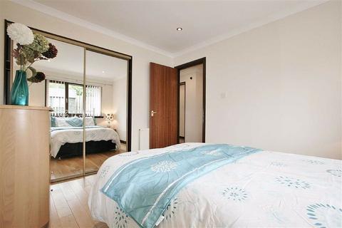 26 Antonine Gate, Allandale, Bonnybridge, FK4 2HS