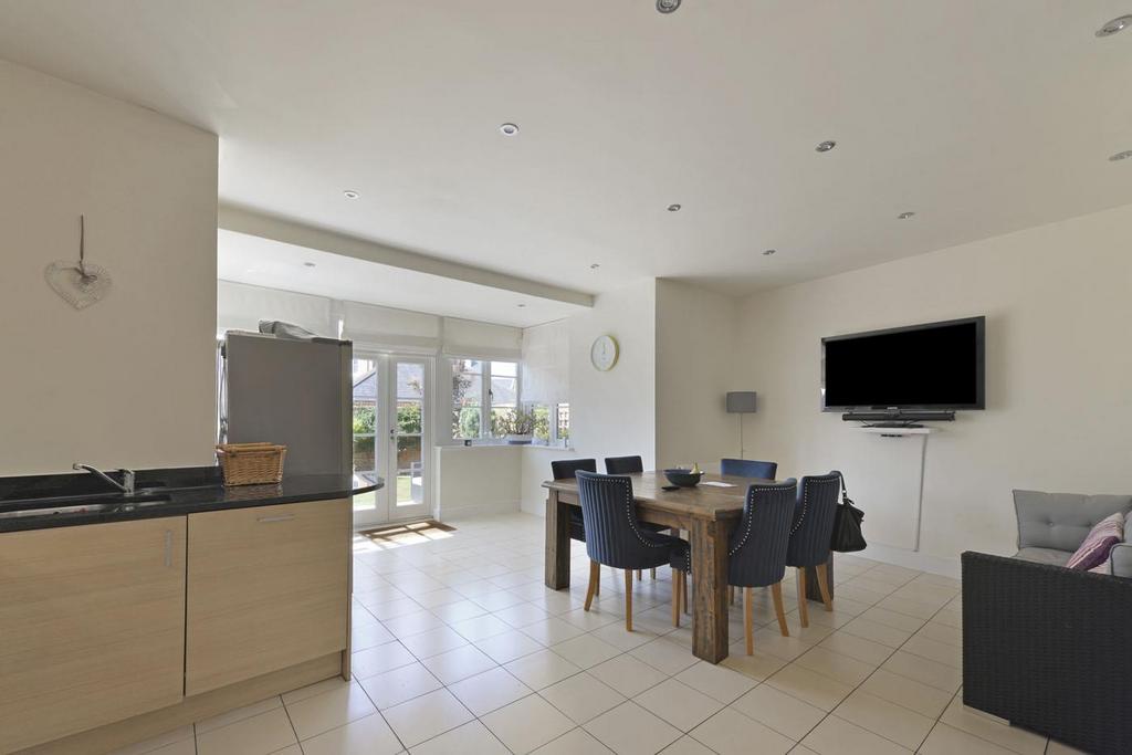 Kitchen/Diner/Family Room