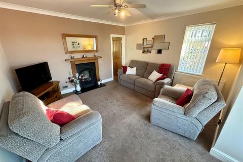 30 Boardman Avenue, London, E4 7QD