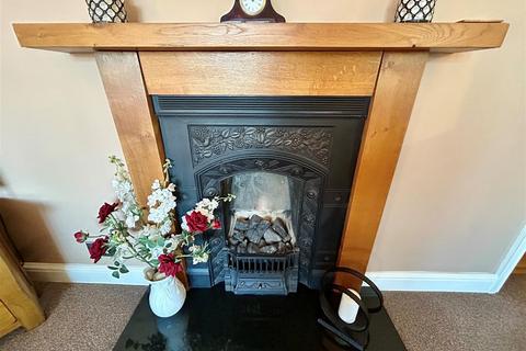 30 Boardman Avenue, London, E4 7QD