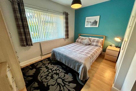 30 Boardman Avenue, London, E4 7QD