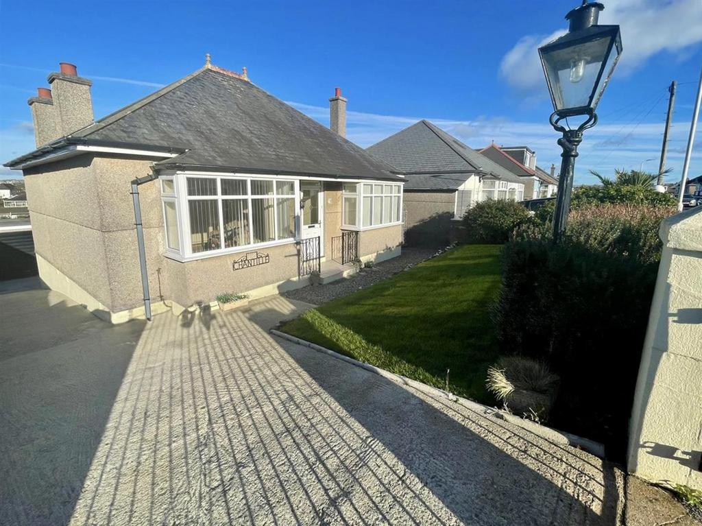 Berry Park Road, Plymouth PL9 3 bed detached bungalow for sale £375,000