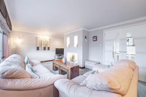 2 Viewforth Drive, Laurieston, Falkirk, FK2 9NZ