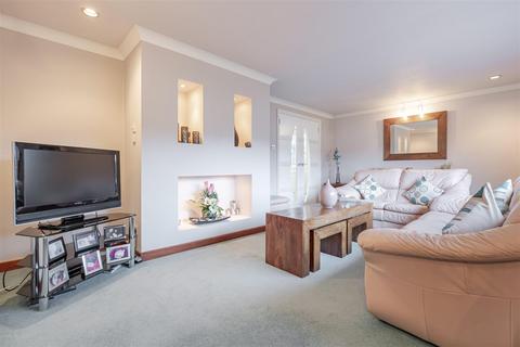 2 Viewforth Drive, Laurieston, Falkirk, FK2 9NZ
