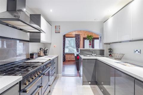 2 Viewforth Drive, Laurieston, Falkirk, FK2 9NZ