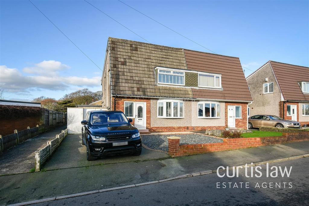 Cunliffe Close, Blackburn 3 bed semidetached house for sale £220,000
