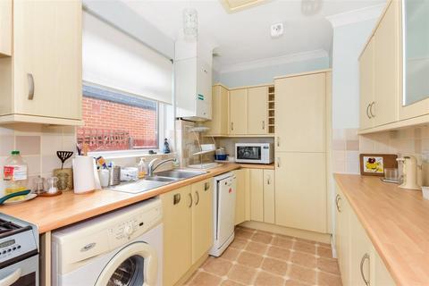 6 Oregon Square, Orpington, BR6 8BQ