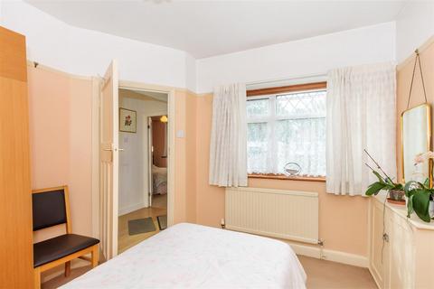 6 Oregon Square, Orpington, BR6 8BQ