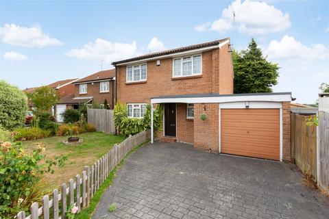 107 Stapleton Road, Orpington, BR6 9TQ