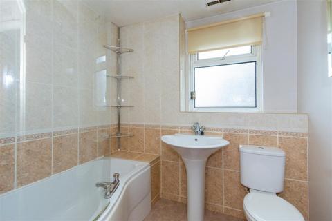 107 Stapleton Road, Orpington, BR6 9TQ