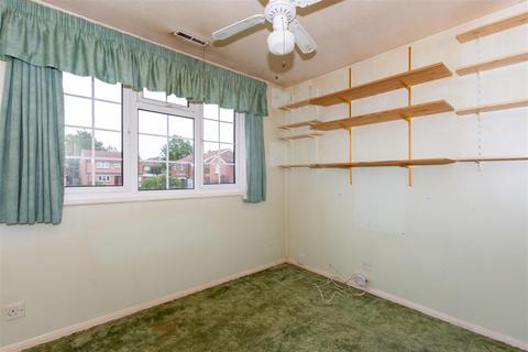 107 Stapleton Road, Orpington, BR6 9TQ