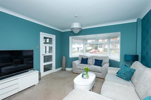 64 Avalon Road, Orpington, BR6 9BA