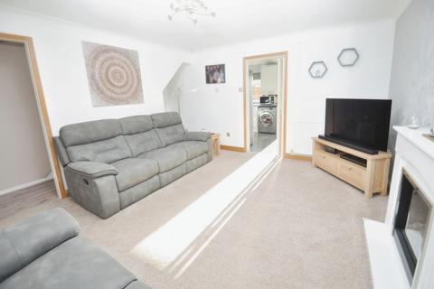 3 bedroom terraced house for sale - Peggotty Close, Chelmsford, CM1
